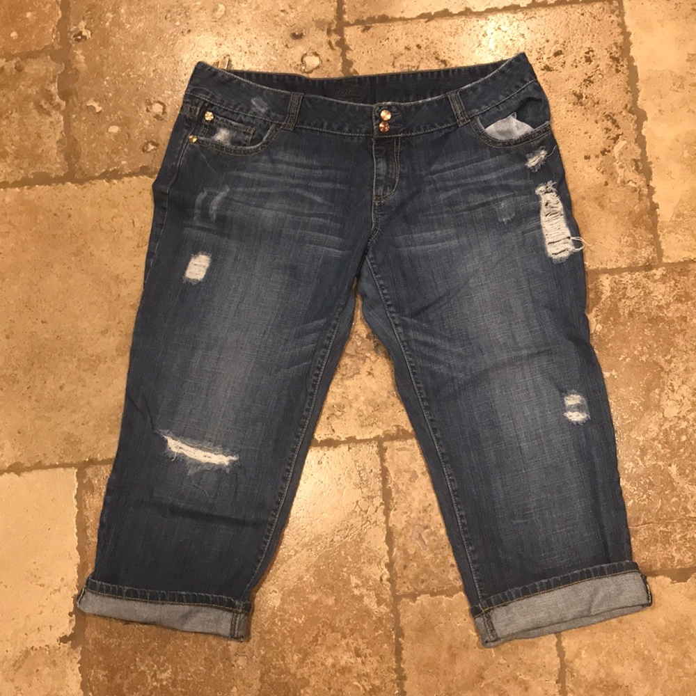 Vanity brand women’s capris